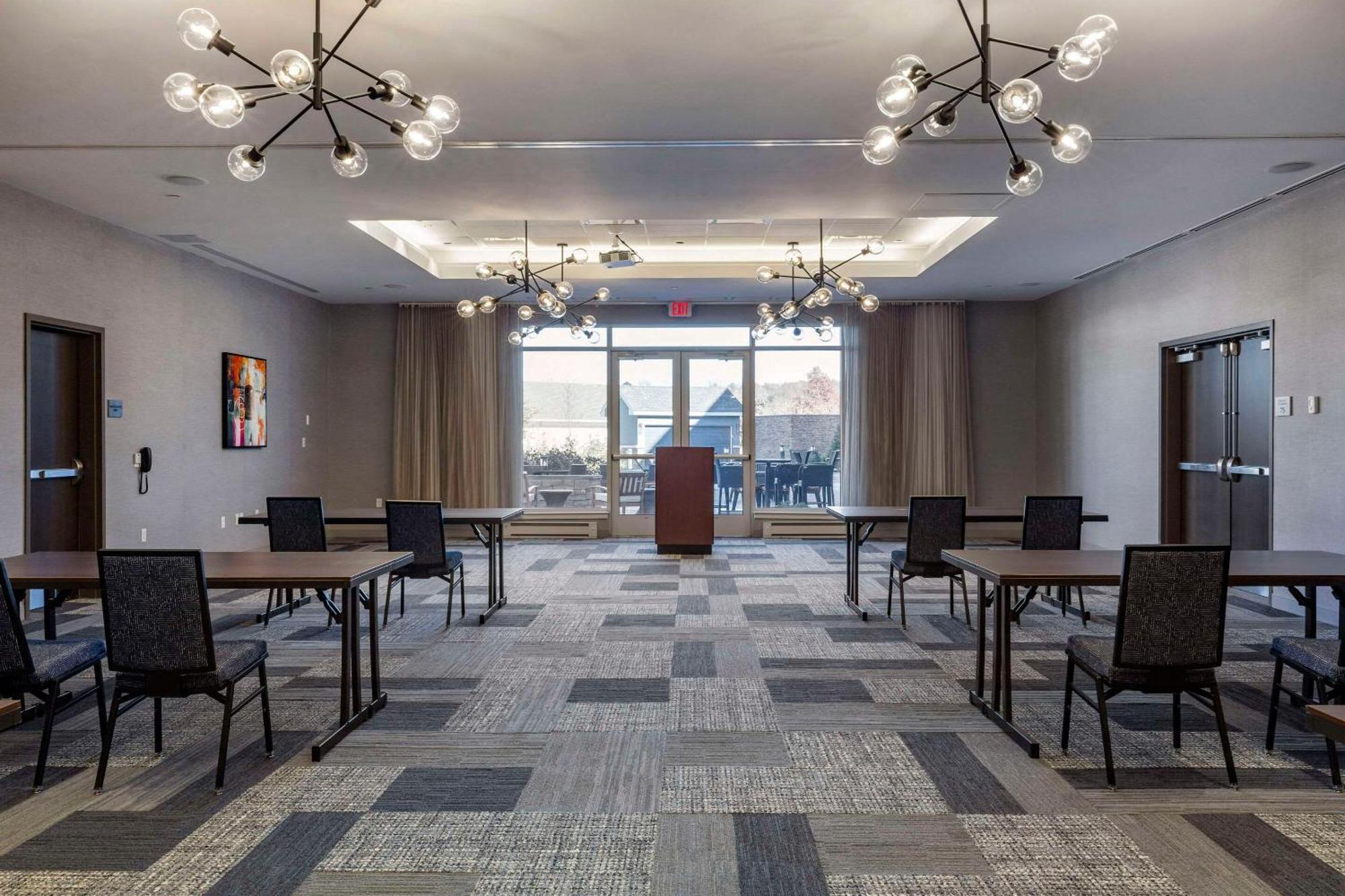 Cambria Hotel Manchester South Windsor מראה חיצוני תמונה